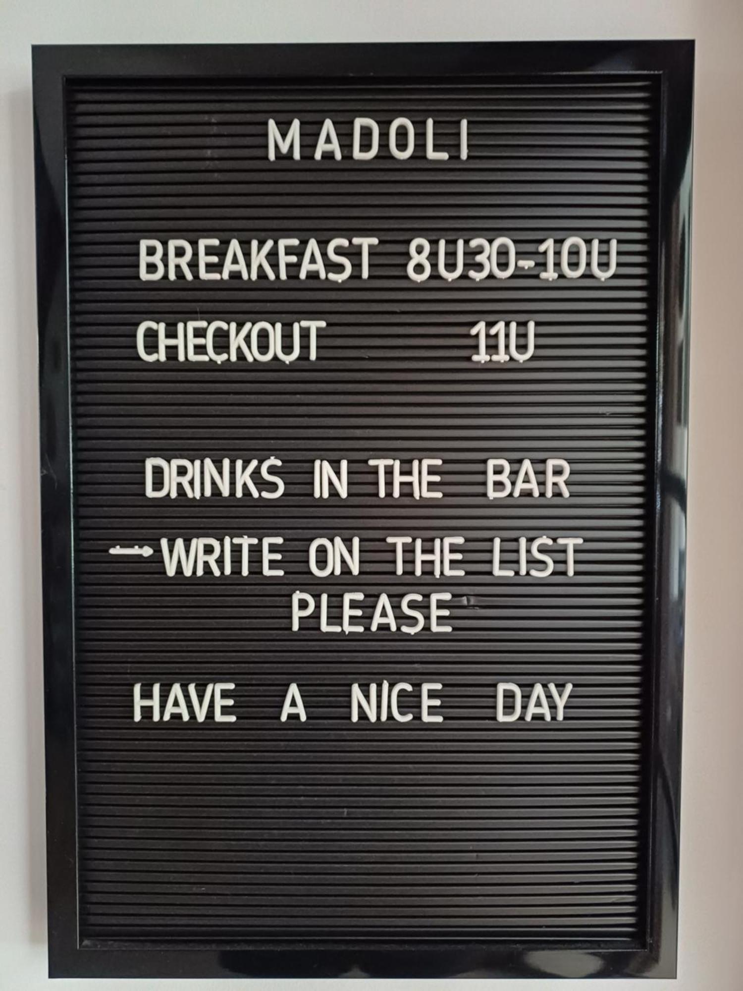 B&B Madoli Érezée 外观 照片